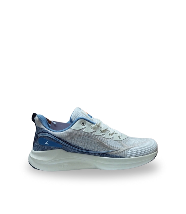 Tracer Mission 11h Rugged and Reliable Sneakers for Active Lifestyles