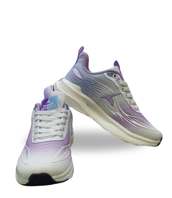 Tracer Alexa L 2601 Lightweight and Stylish Footwear for Everyday Use