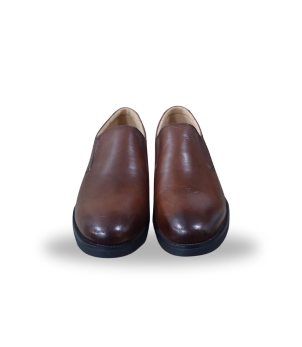 Comfortable Mens Robby Cavally Everyday Leather Slip-On Shoes