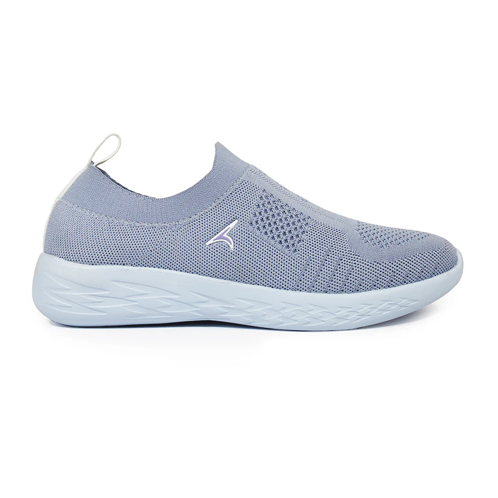 Tracer Uni Deft 11k Unisex Sneakers That Balance Form and Function